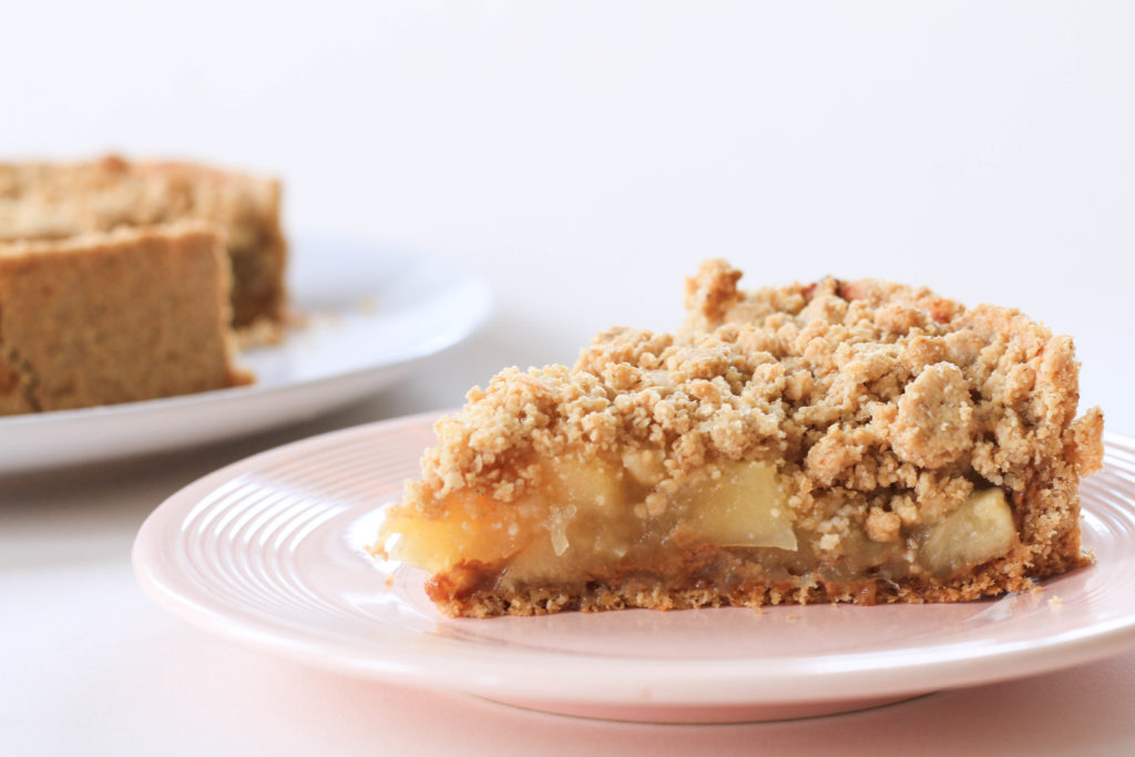 Crumble de manzana crumble-de-manzanas-y-maní-11-1024x683
