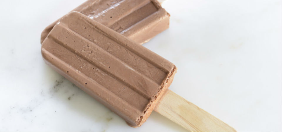 3 sabores de paletas heladas gourmet que puedes hacer esta primavera Popsicles