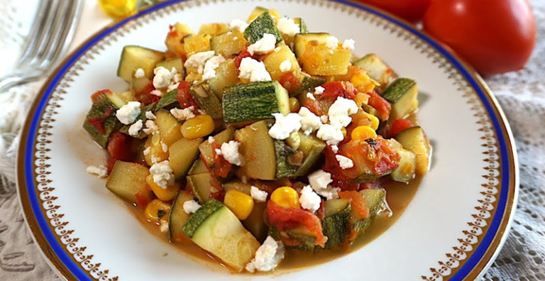 Prepara calabacitas a la mexicana muy fácil