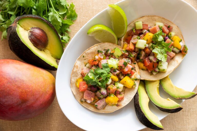 Prepara un delicioso ceviche de atún con mango