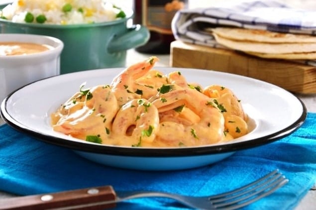 Camarones en crema de chipotle muy fácil
